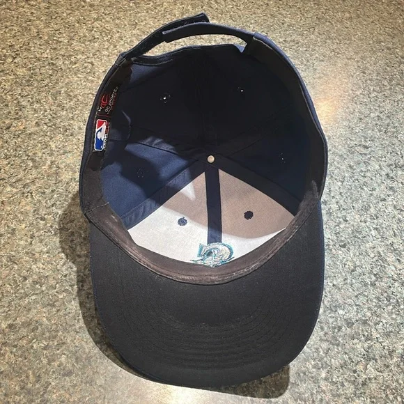 Seattle Mariners Team MLB baseball hat blue with embroidered logo on front - Picture 5 of 8